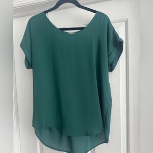 Pleione Emerald Green Pleated Back Short Sleeve Top